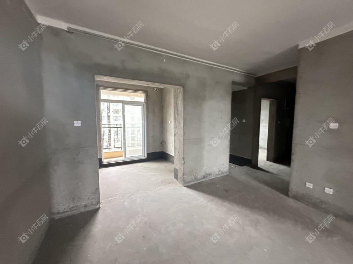 镇江粤港臻园在售二手房源室内图_小牛看房