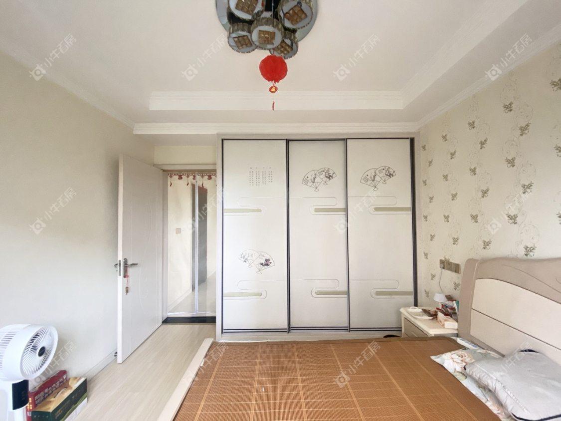 镇江丹凤国际在售二手房源室内图_小牛看房