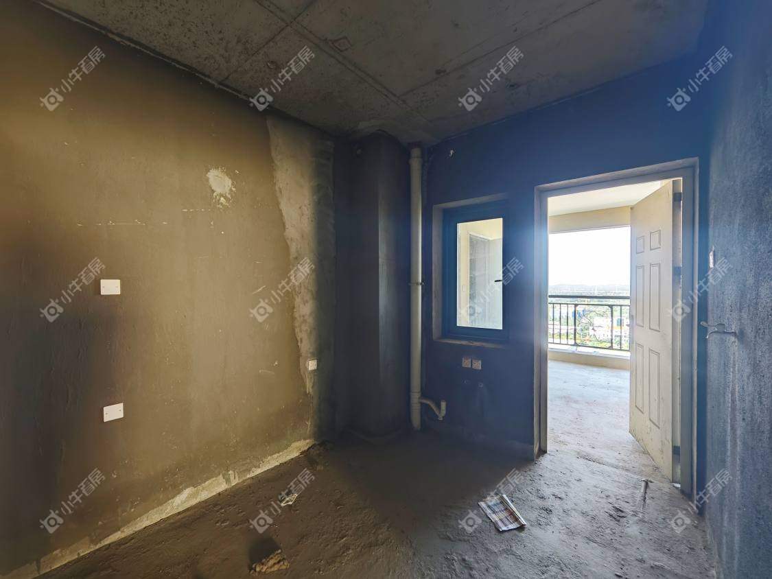 镇江恒大城在售二手房源室内图_小牛看房