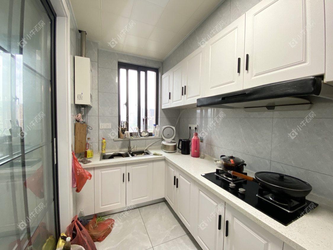 镇江凤凰郡在售二手房源室内图_小牛看房