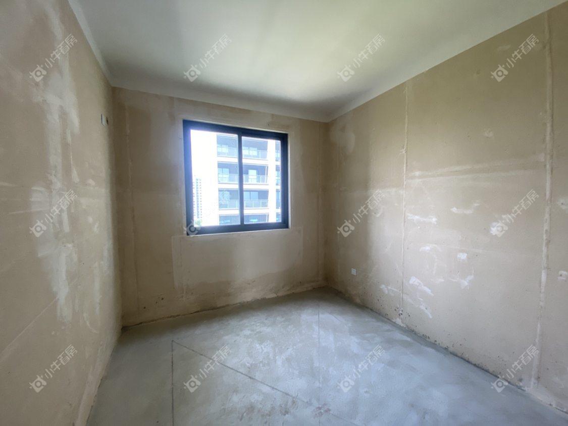 镇江融创华南映在售二手房源室内图_小牛看房