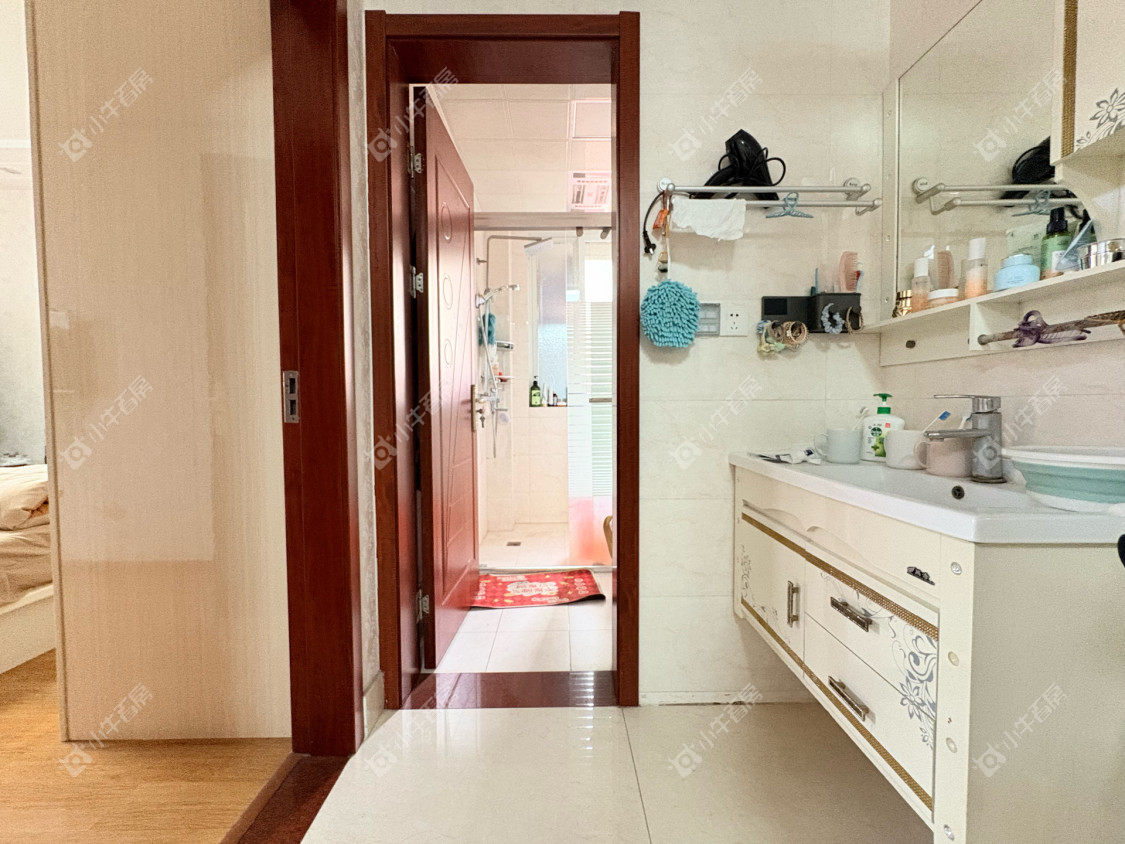 镇江凰嘉花苑在售二手房源室内图_小牛看房