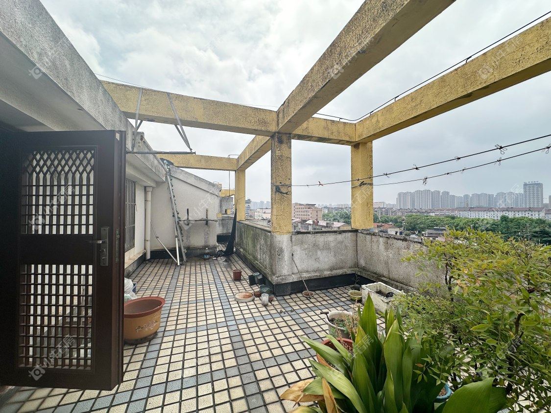 镇江金香花园在售二手房源室内图_小牛看房