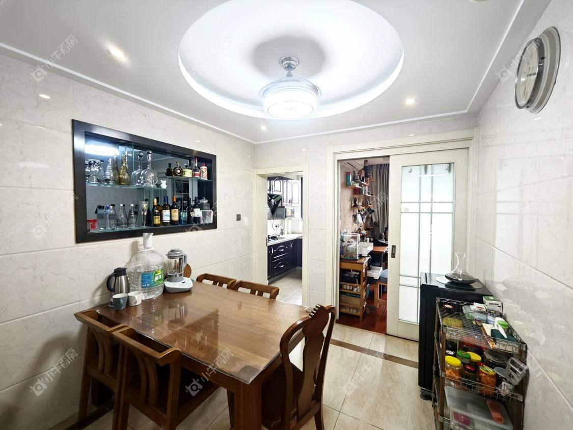 镇江世纪豪都在售二手房源室内图_小牛看房