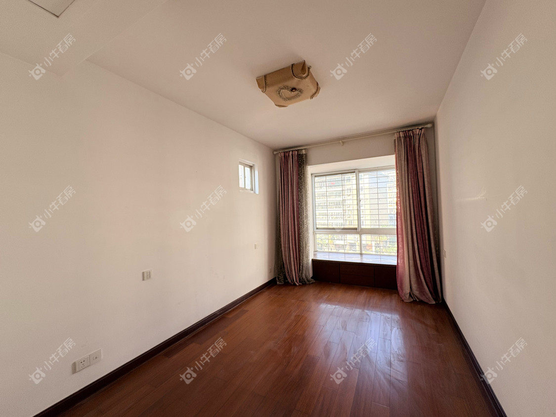 镇江凤翔花园在售二手房源室内图_小牛看房