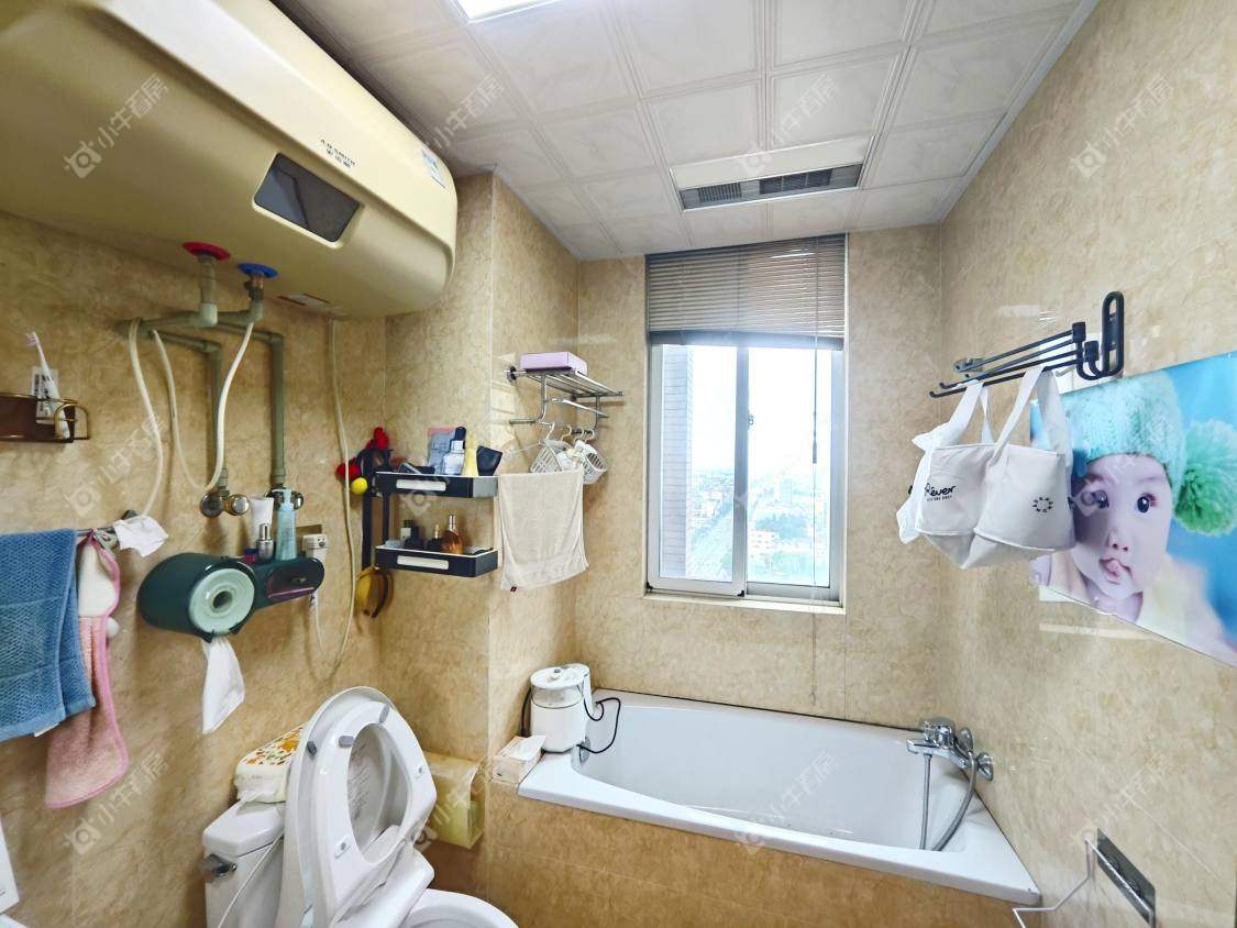 镇江名都新贵在售二手房源室内图_小牛看房