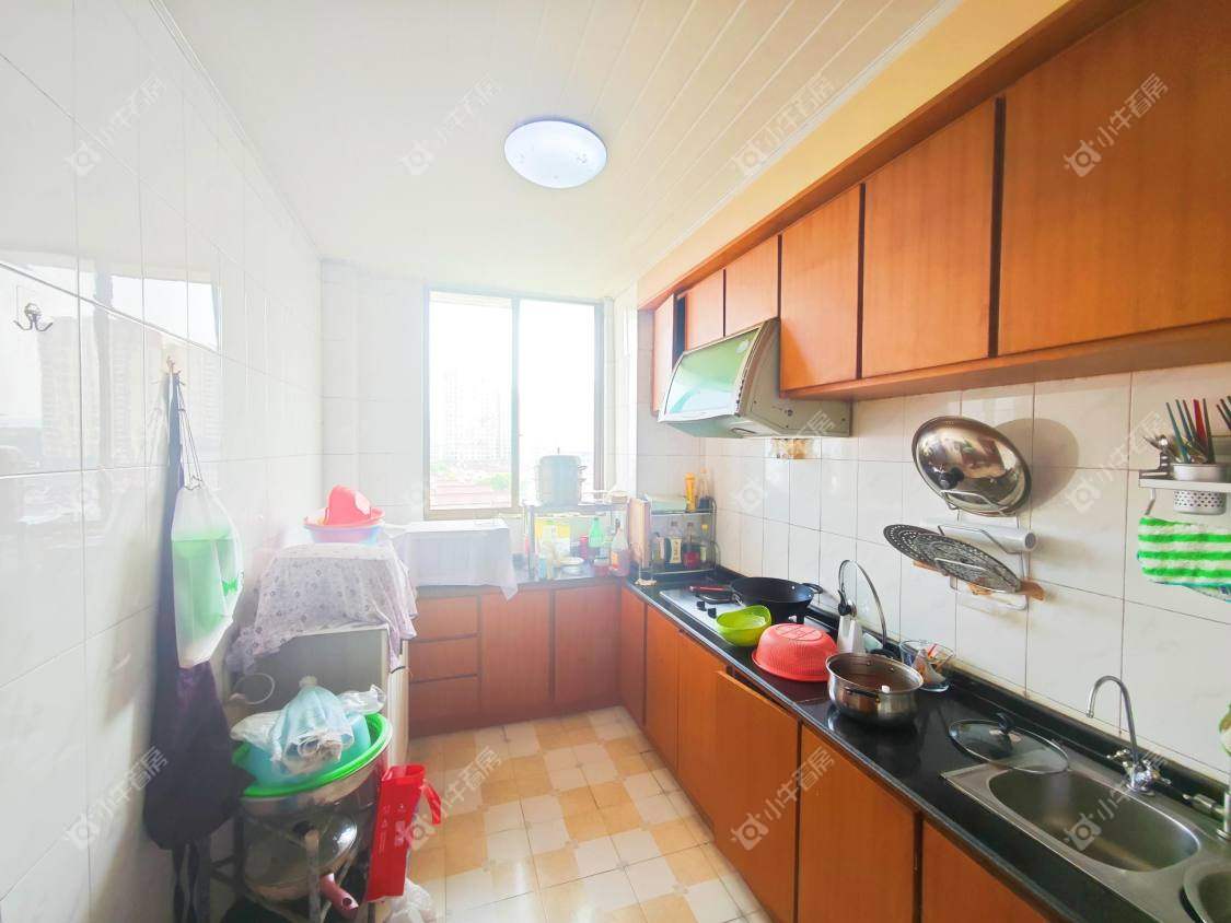 镇江六中综合楼在售二手房源室内图_小牛看房