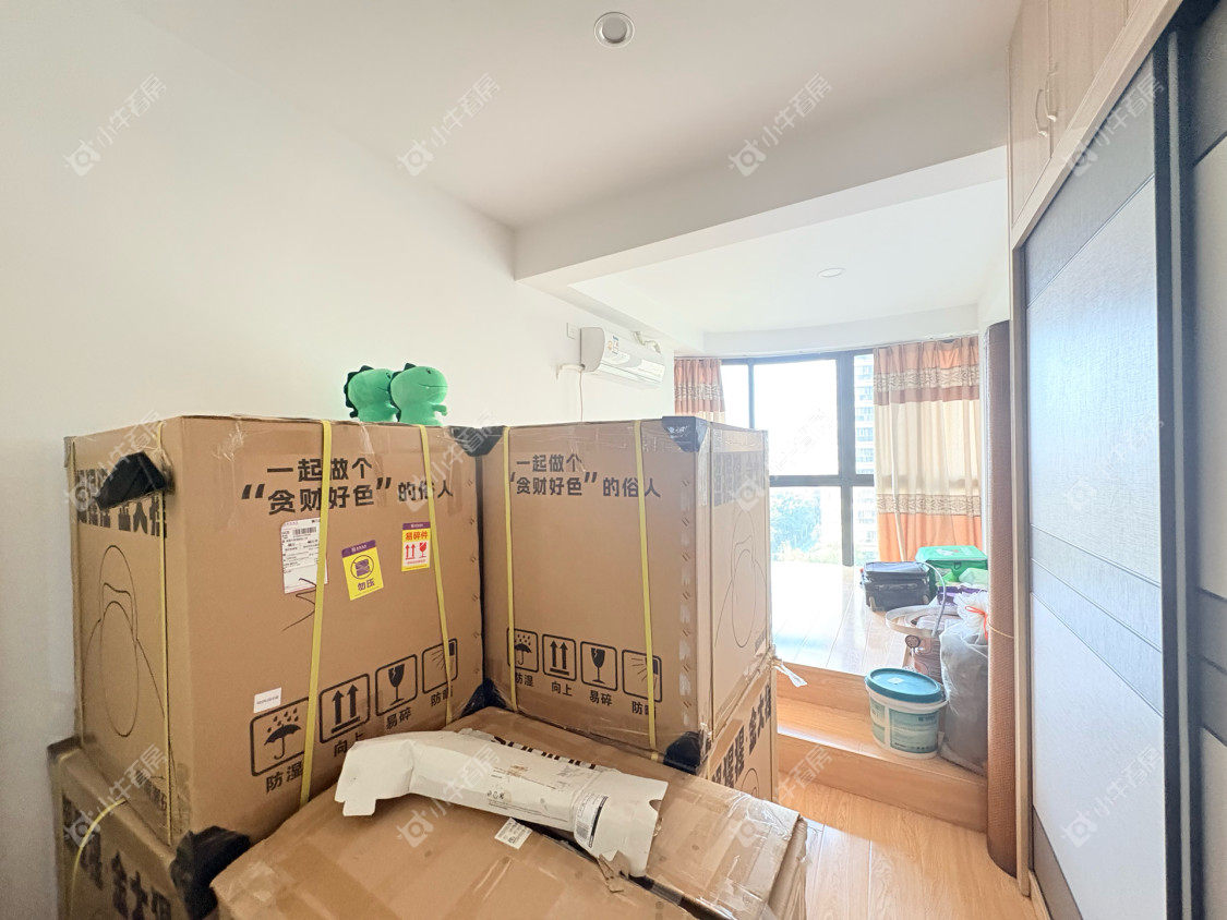 镇江碧桂园在售二手房源室内图_小牛看房