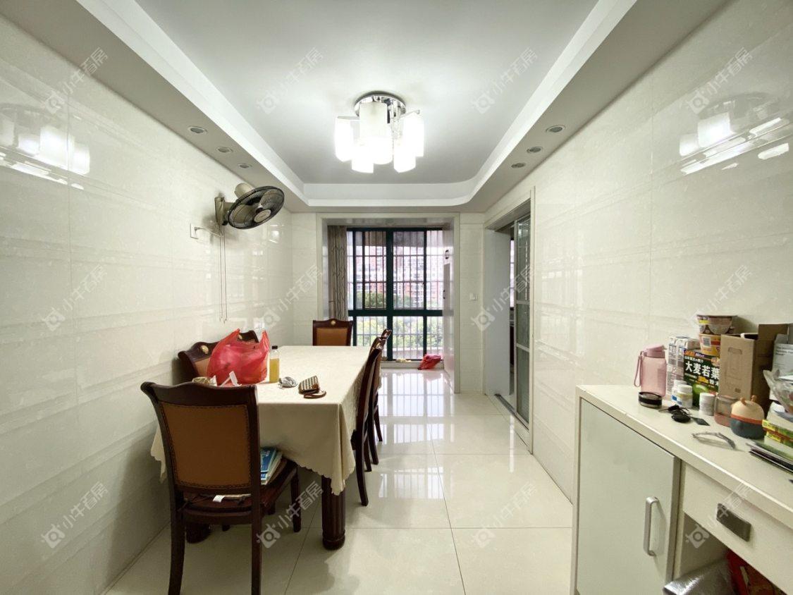 镇江澳都花城在售二手房源室内图_小牛看房