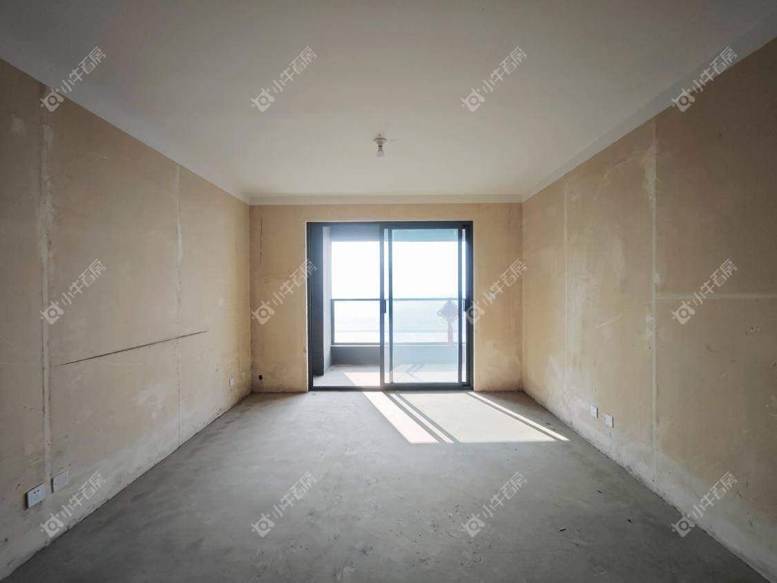 镇江融创华南映在售二手房源室内图_小牛看房