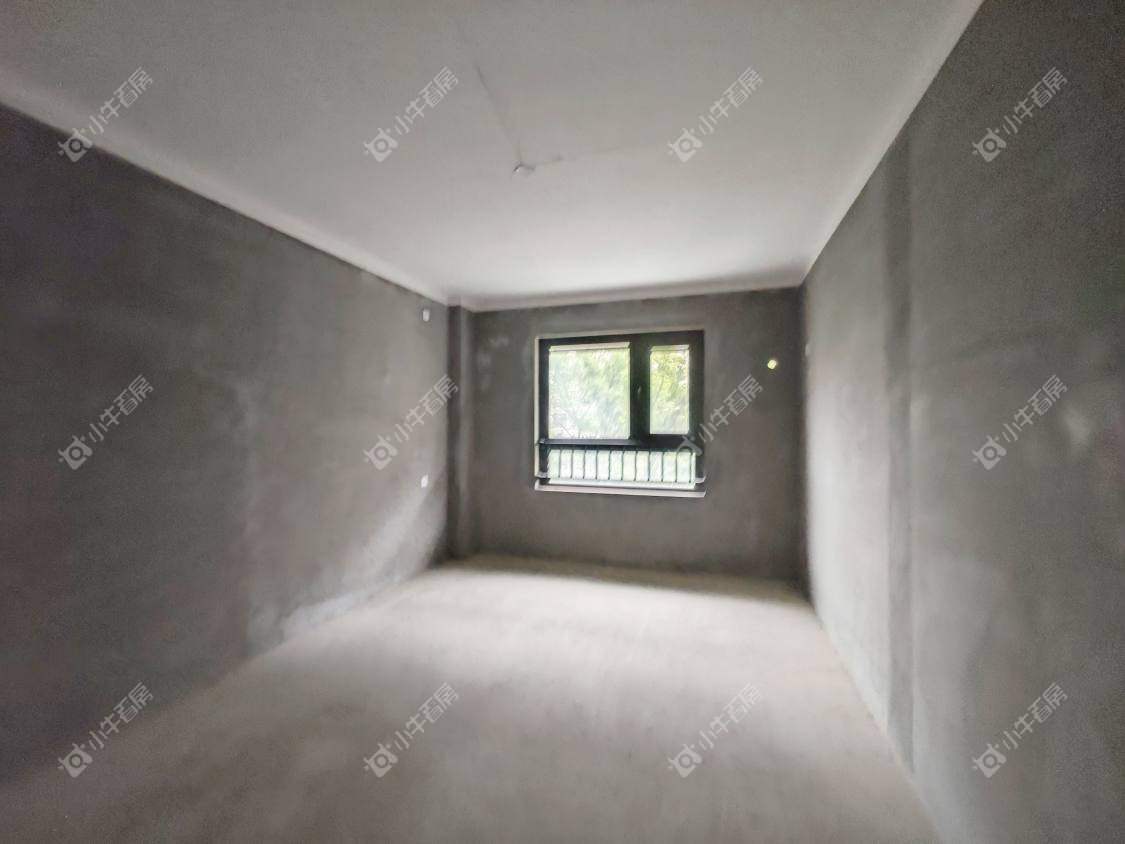 镇江珑蟠里在售二手房源室内图_小牛看房