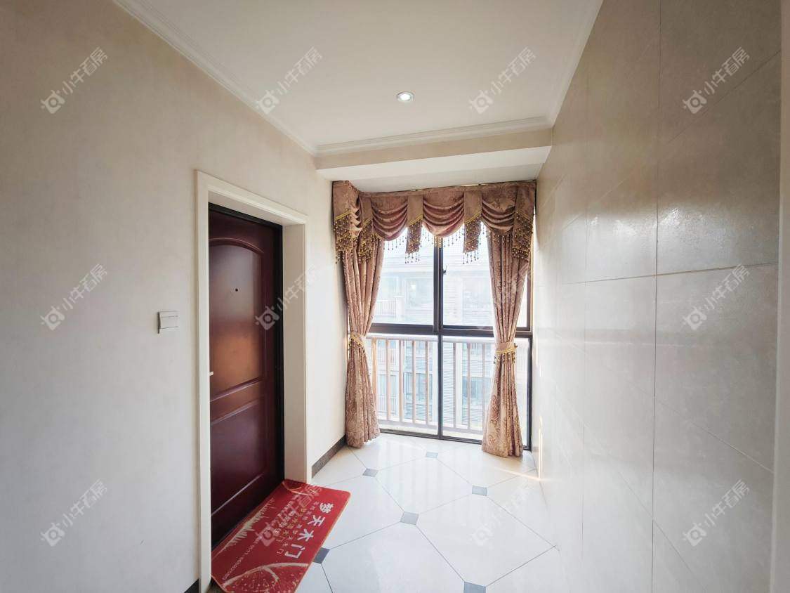 镇江世纪豪都在售二手房源室内图_小牛看房