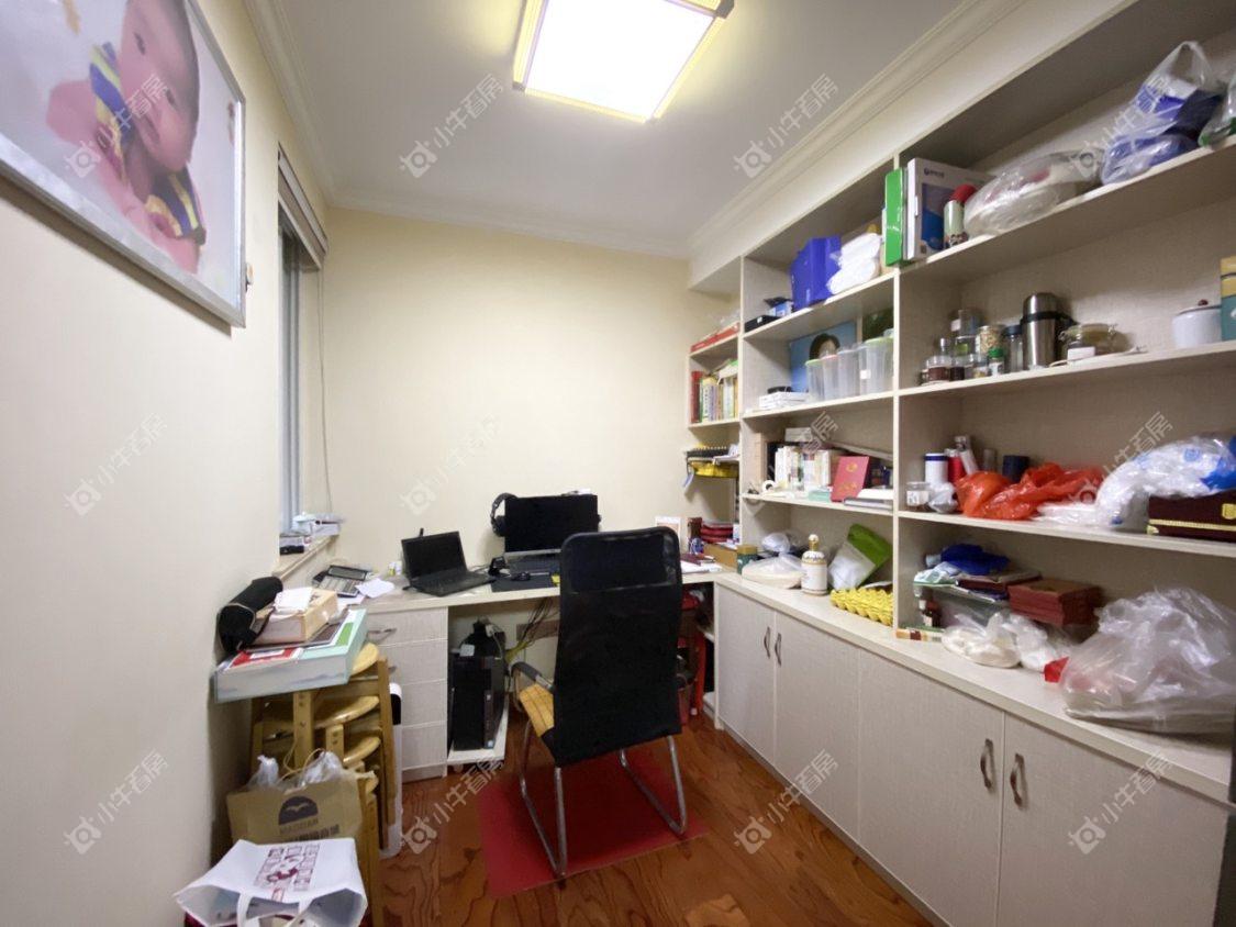 镇江南门花园在售二手房源室内图_小牛看房