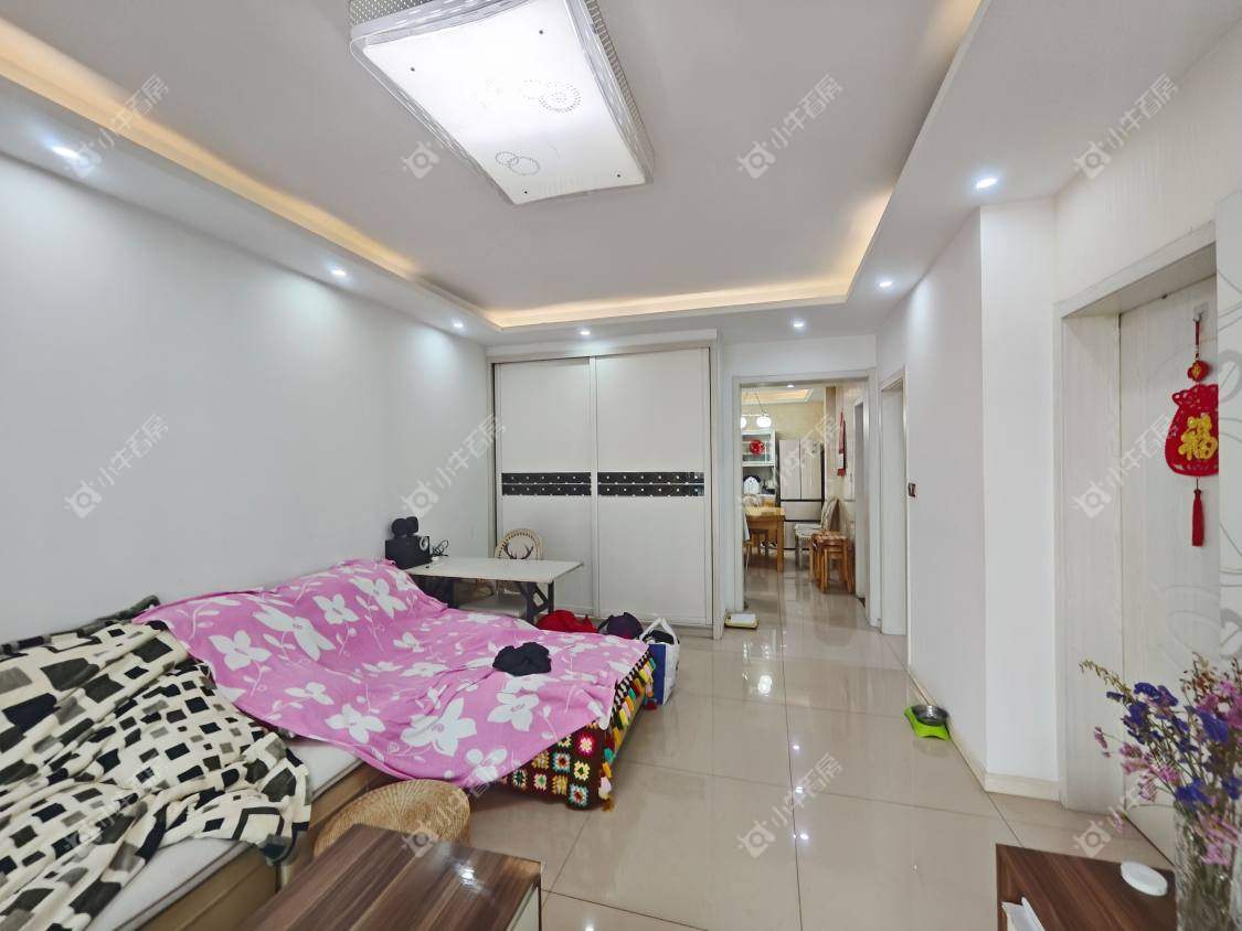 镇江东方盛世在售二手房源室内图_小牛看房