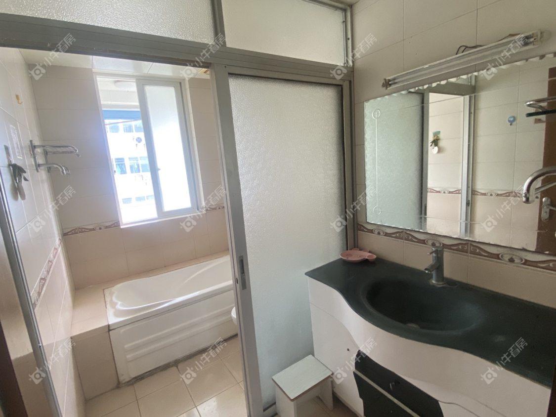 镇江丹凤公寓在售二手房源室内图_小牛看房