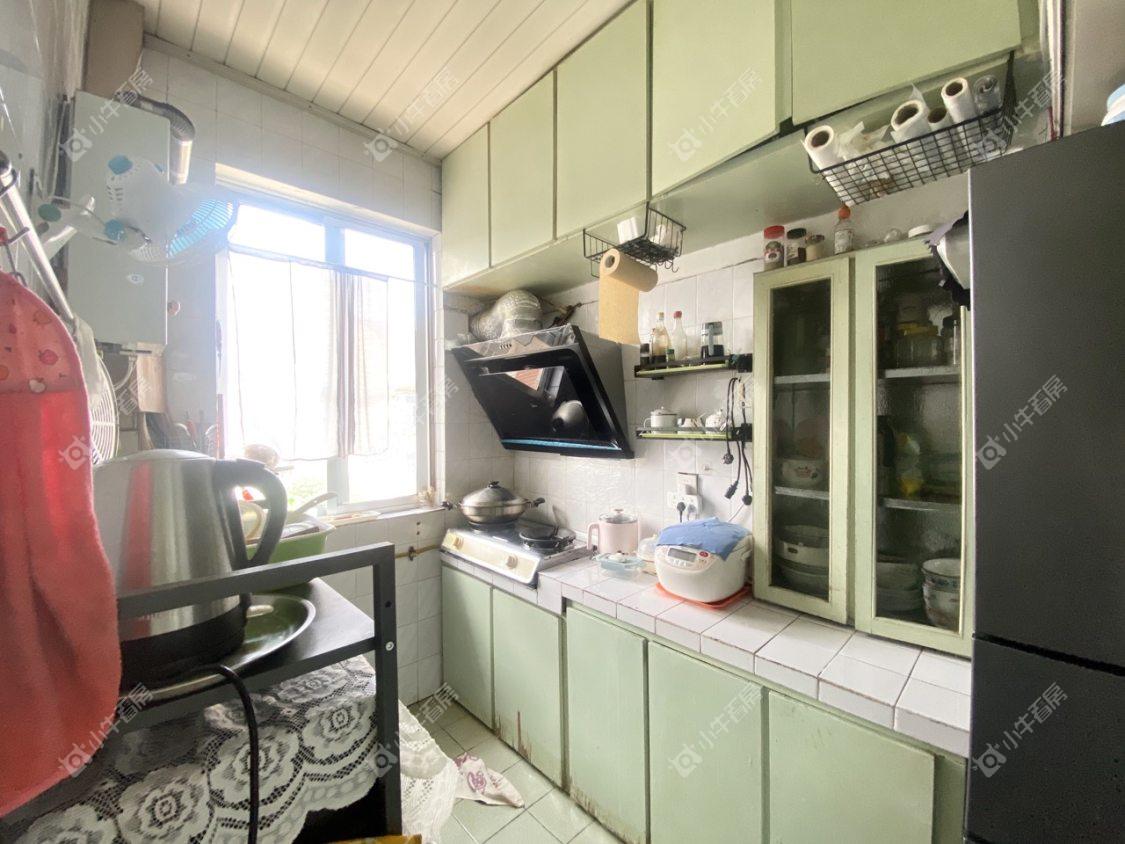 镇江阜阳新三村在售二手房源室内图_小牛看房