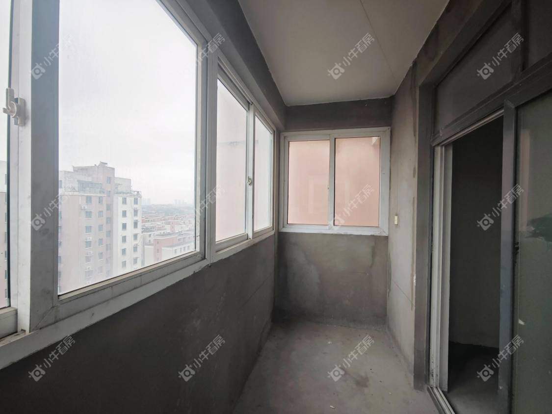 镇江东南新城在售二手房源室内图_小牛看房