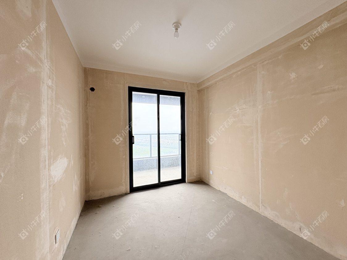 镇江融创华南映在售二手房源室内图_小牛看房