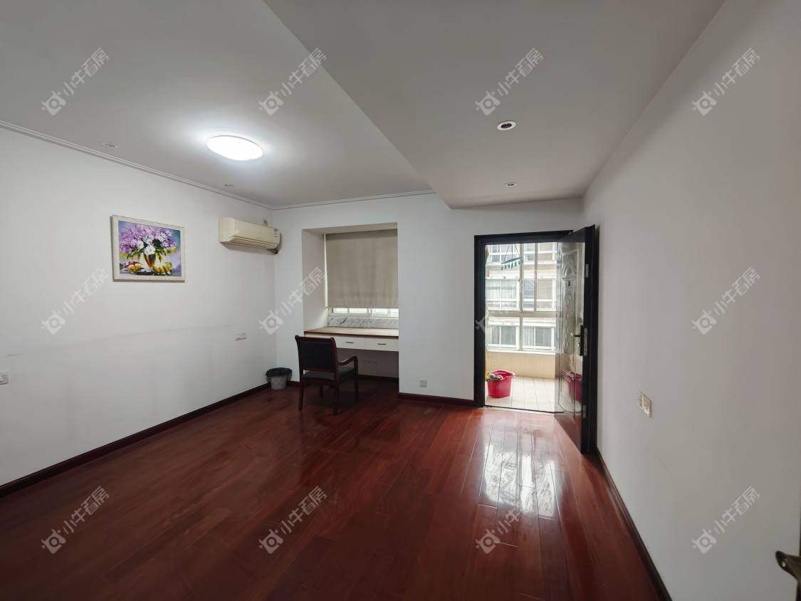 镇江凤翔花园在售二手房源室内图_小牛看房