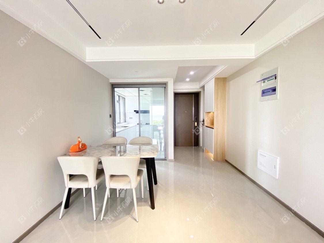 镇江融创华南映在售二手房源室内图_小牛看房