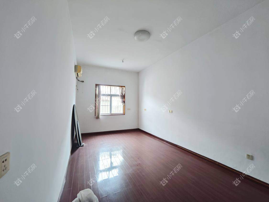 镇江商业街在售二手房源室内图_小牛看房