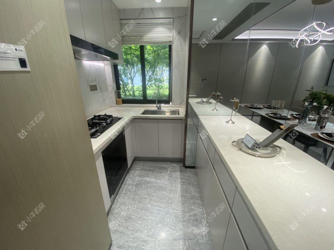 镇江融创华南映在售二手房源室内图_小牛看房