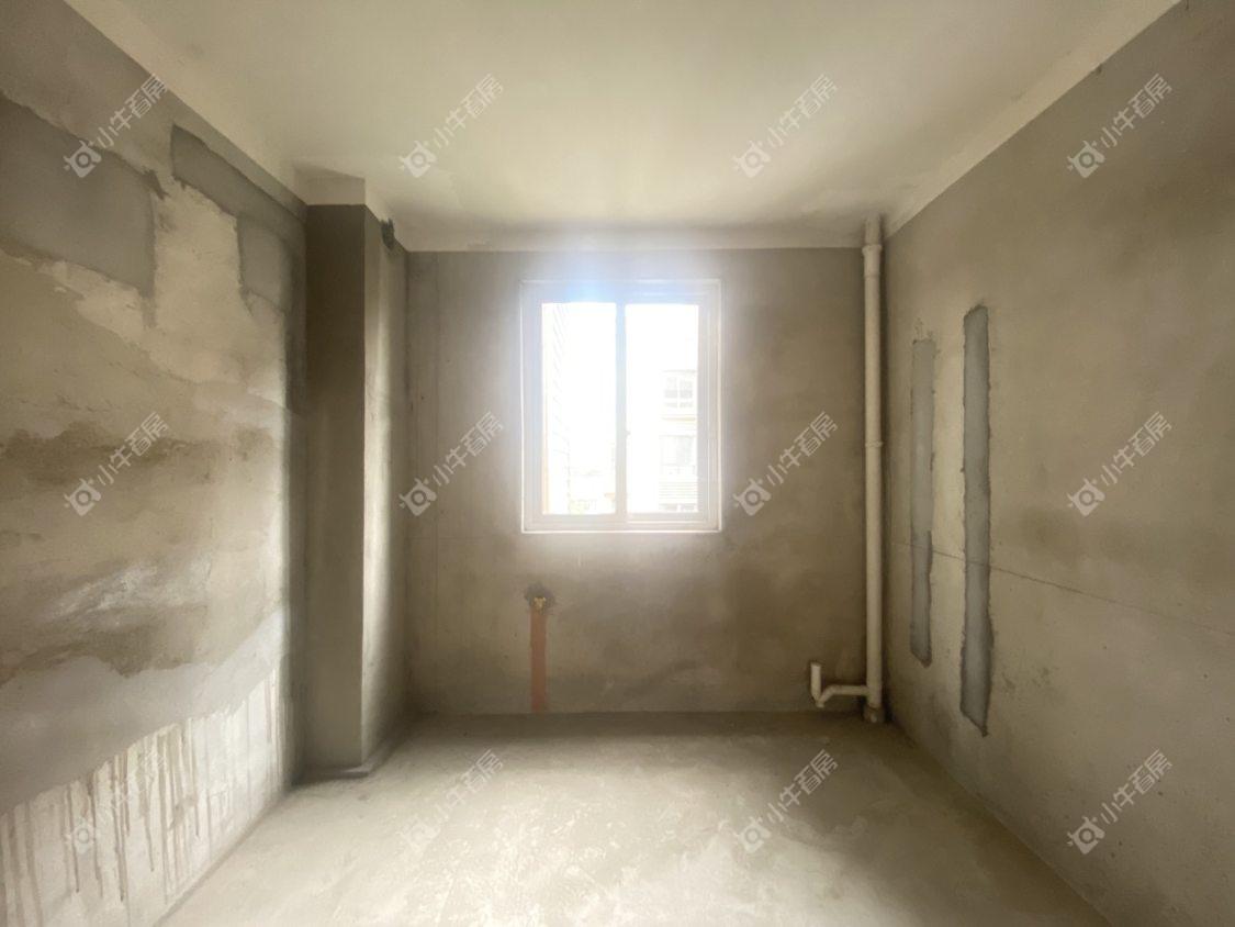 镇江和谐里在售二手房源室内图_小牛看房