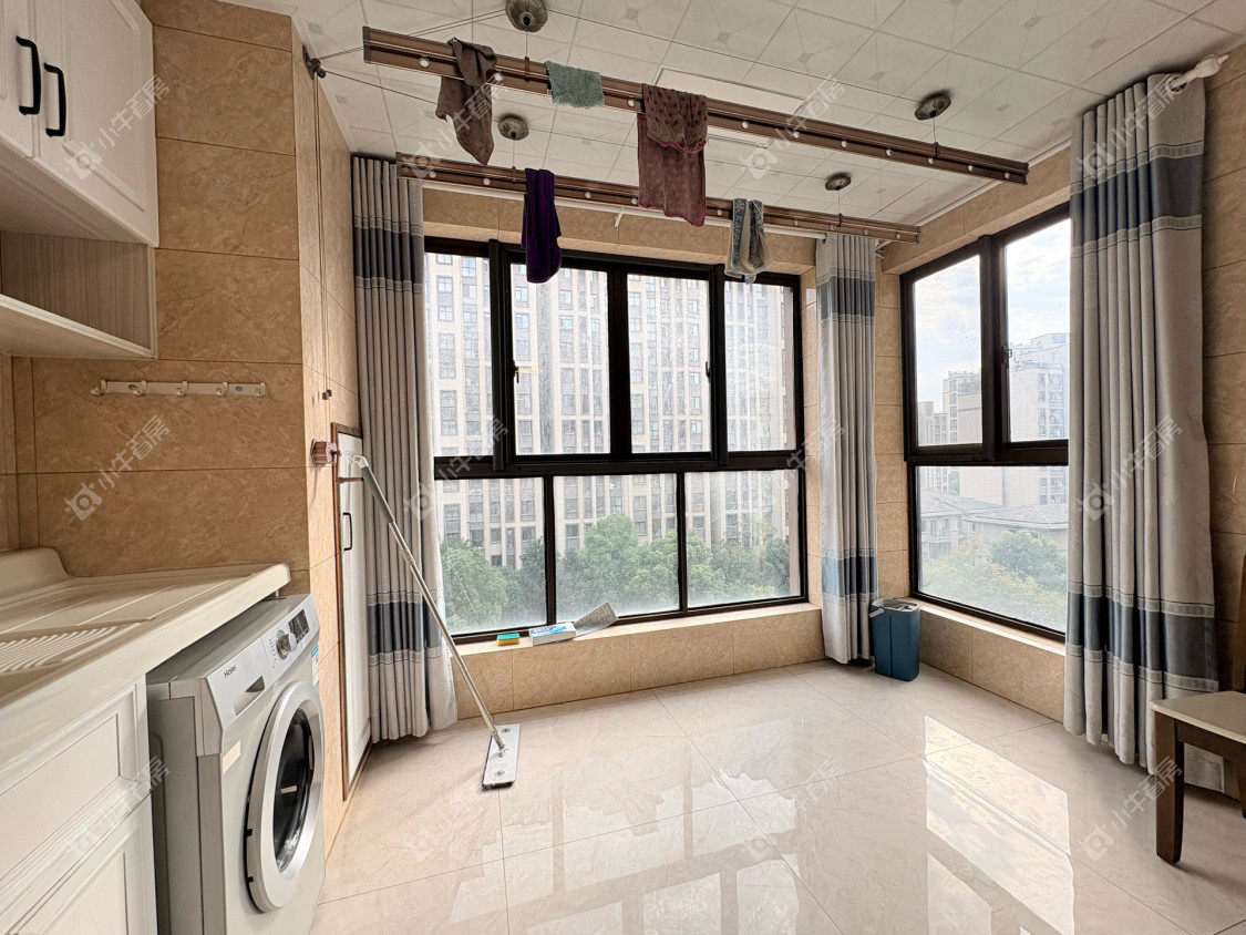 镇江滨河凤凰城在售二手房源室内图_小牛看房