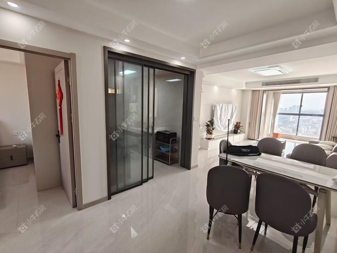 镇江翡翠林花园（天福花园）在售二手房源室内图_小牛看房