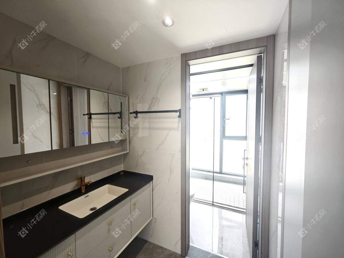 镇江汇金天地在售二手房源室内图_小牛看房