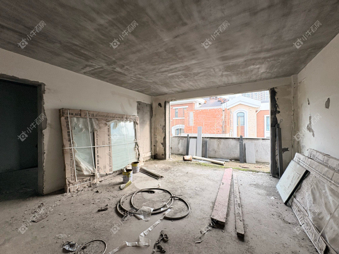 镇江白金瀚别墅在售二手房源室内图_小牛看房