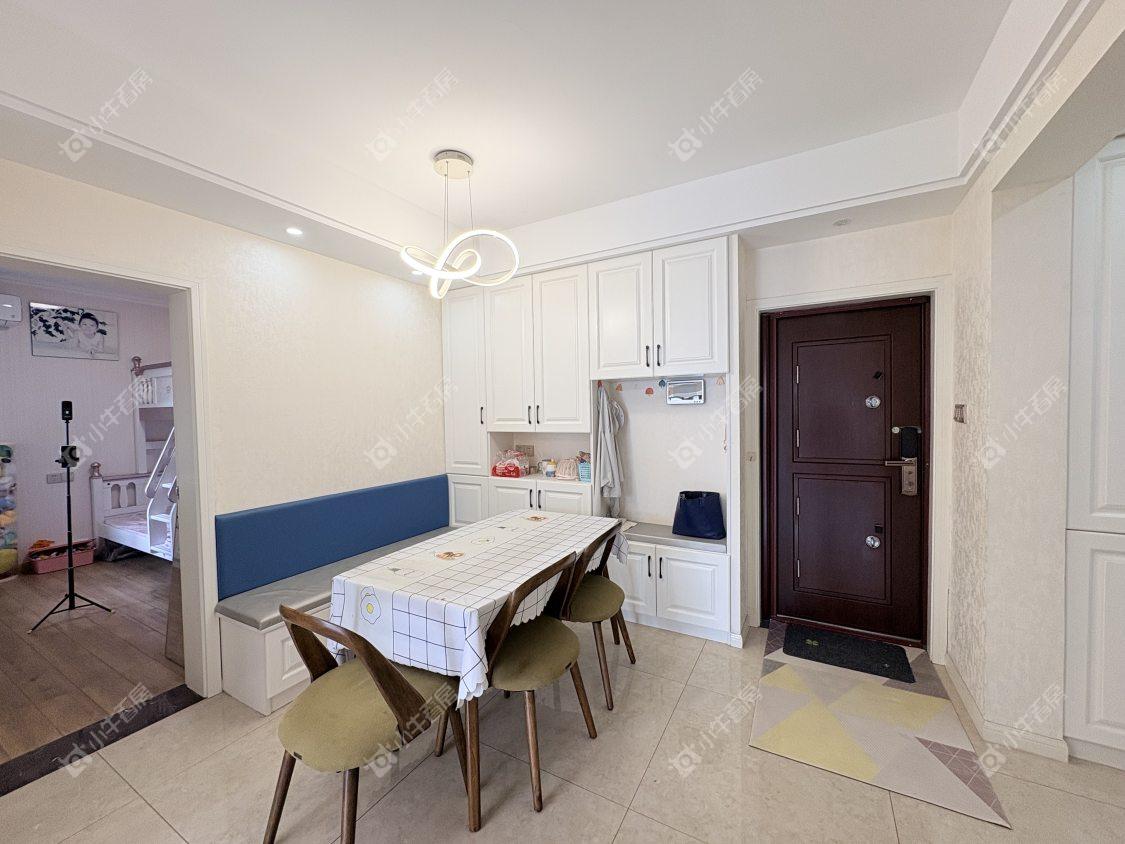 镇江华都锦城在售二手房源室内图_小牛看房