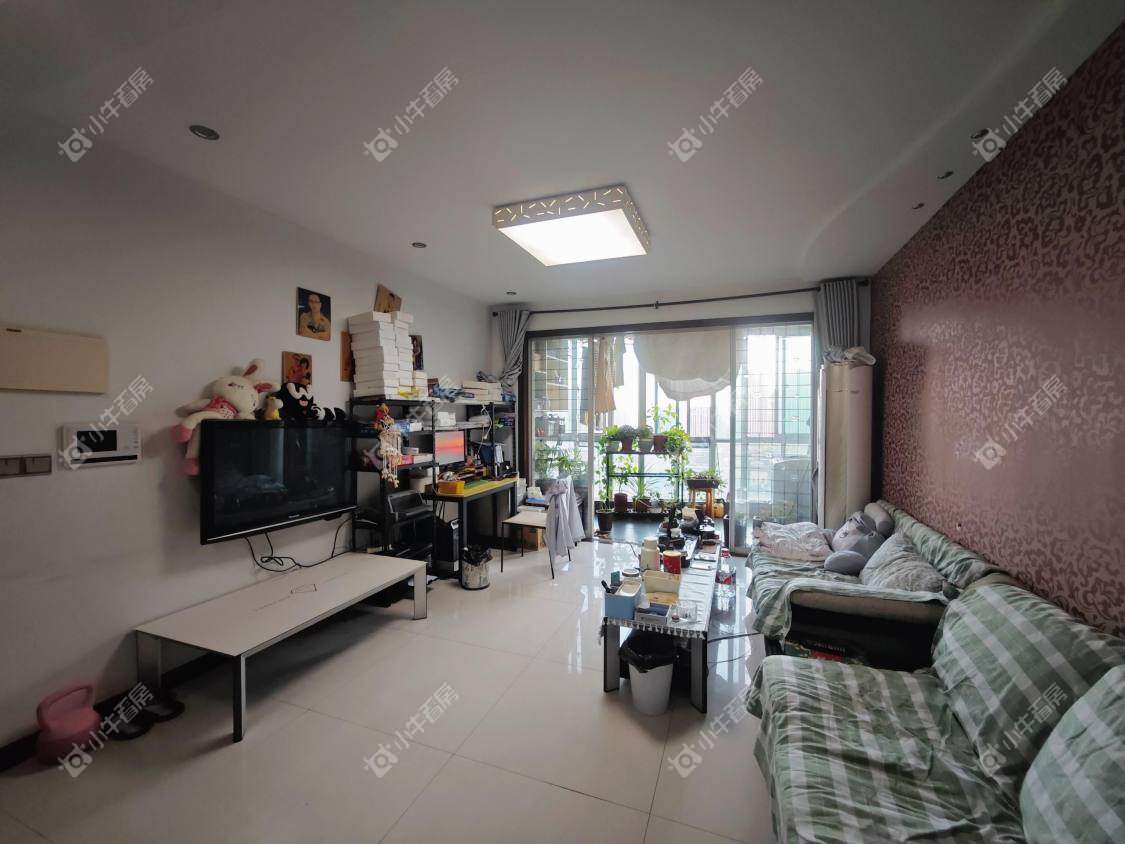 镇江名都新贵在售二手房源室内图_小牛看房