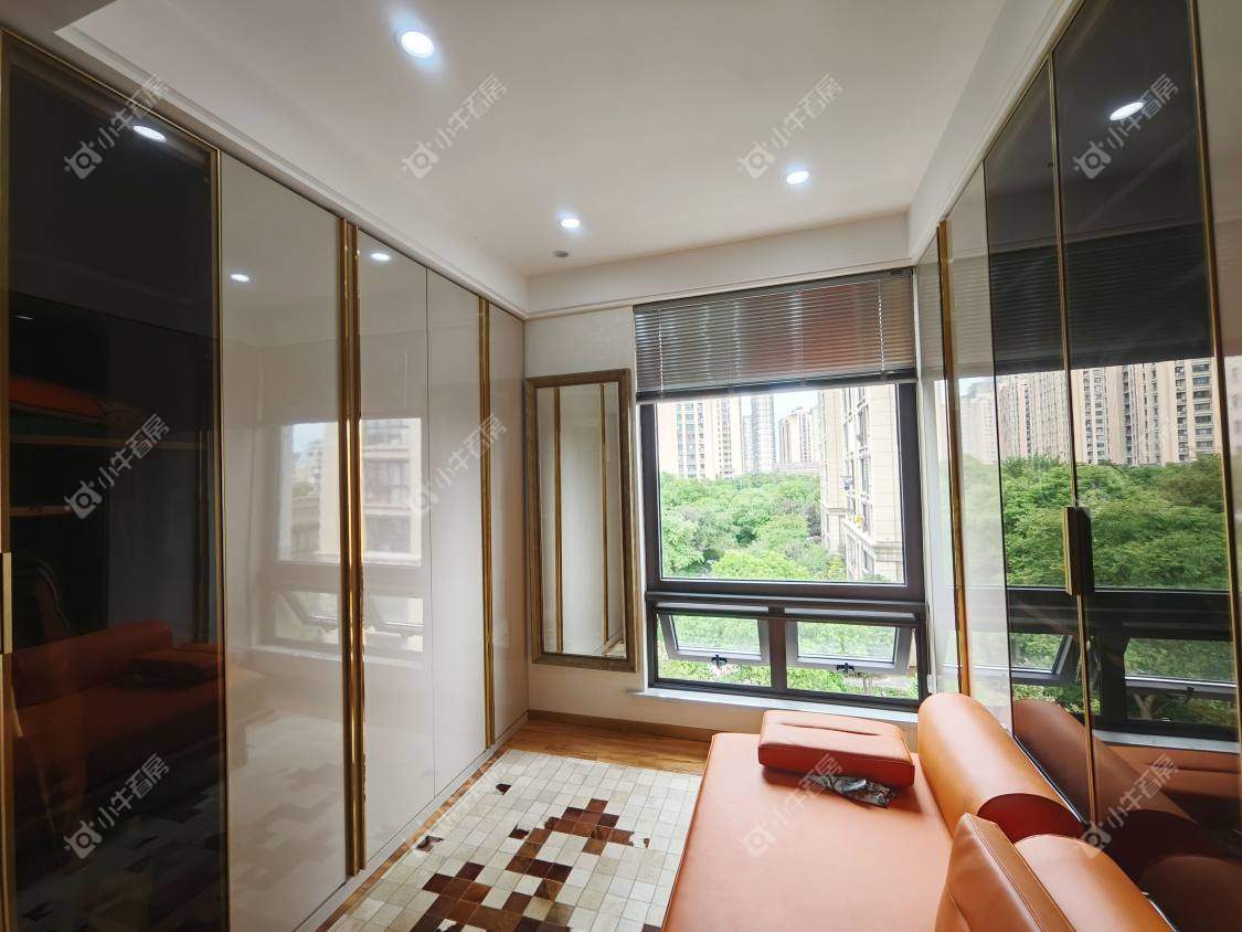 镇江丹凤国际在售二手房源室内图_小牛看房