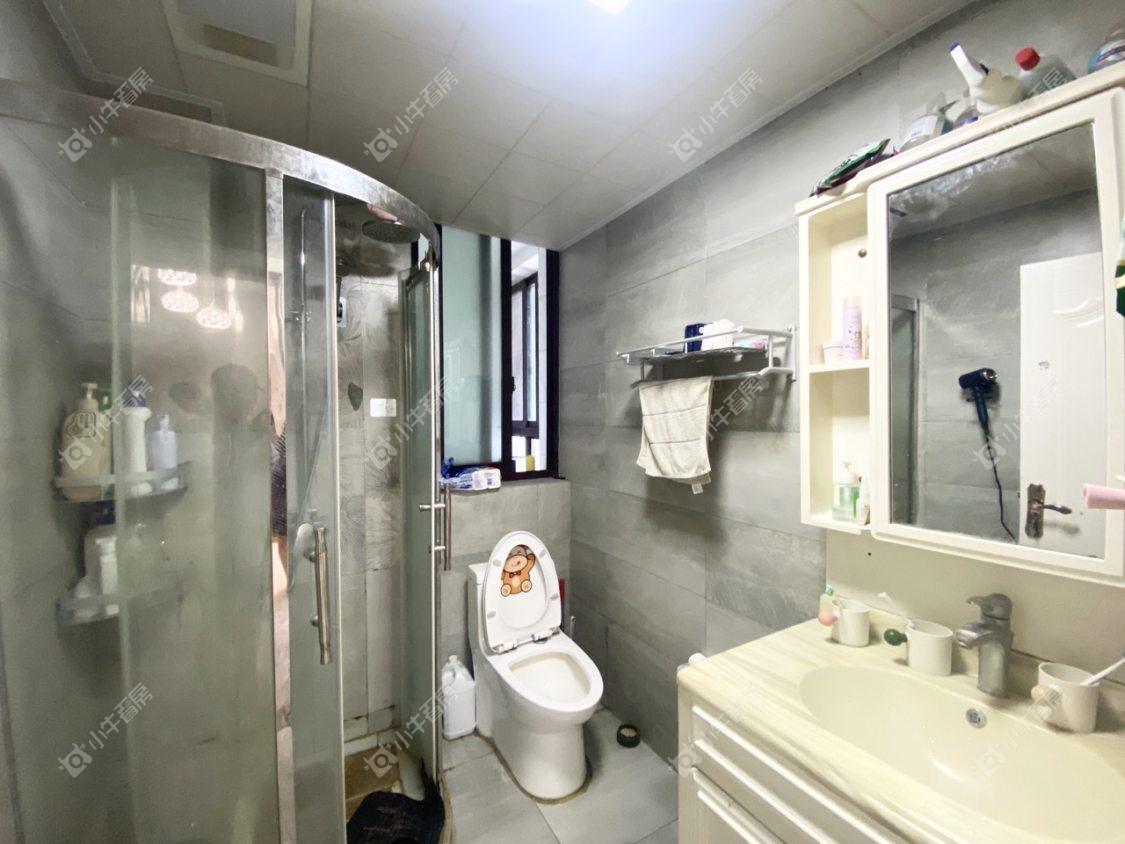 镇江滨河凤凰城在售二手房源室内图_小牛看房