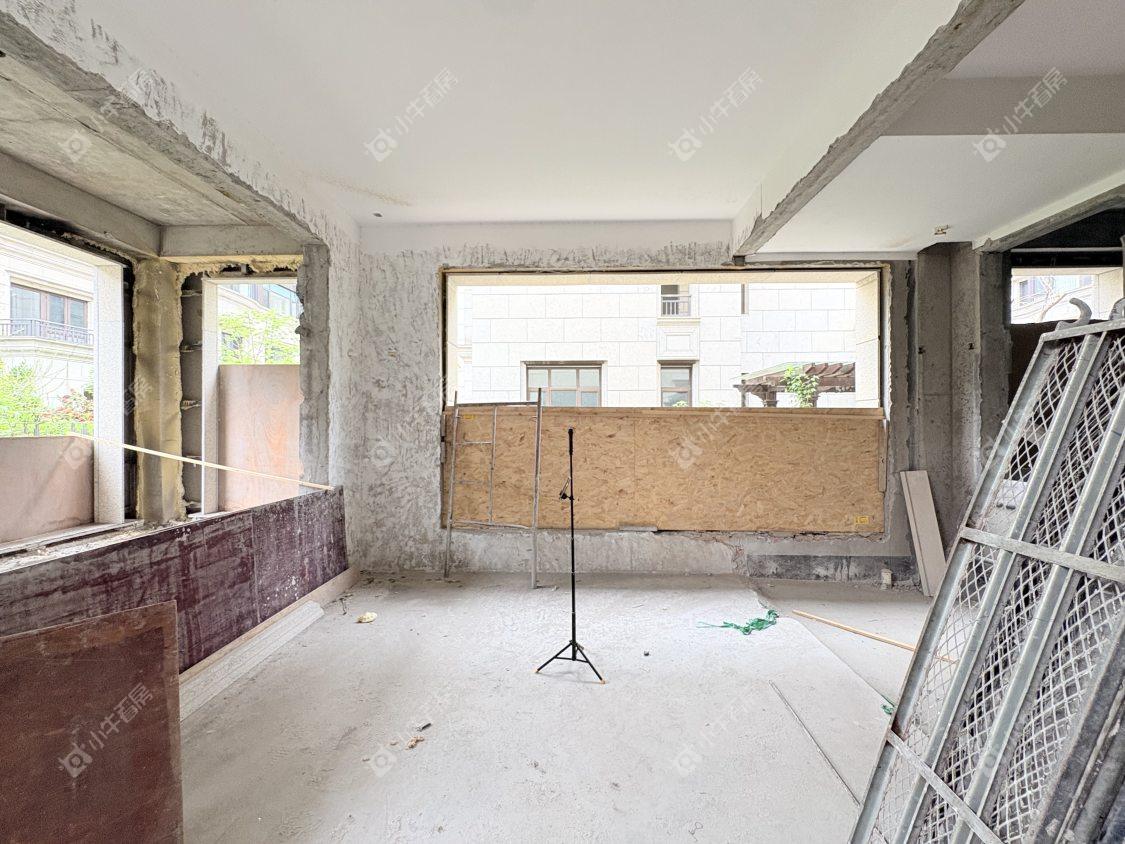 镇江大亚第一城别墅在售二手房源室内图_小牛看房