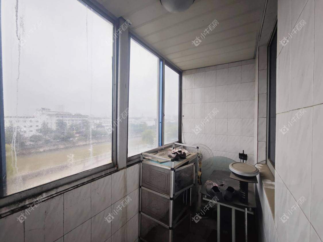 镇江万善园在售二手房源室内图_小牛看房