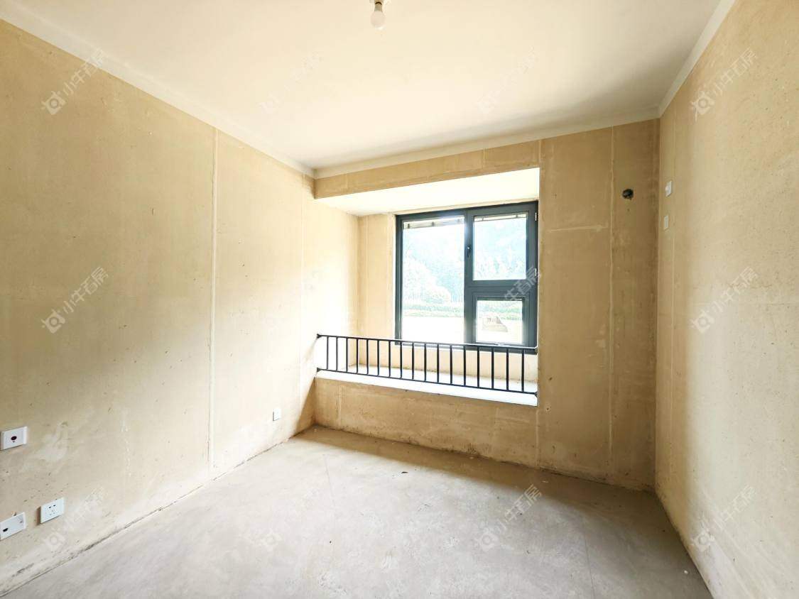 镇江融创华南映在售二手房源室内图_小牛看房