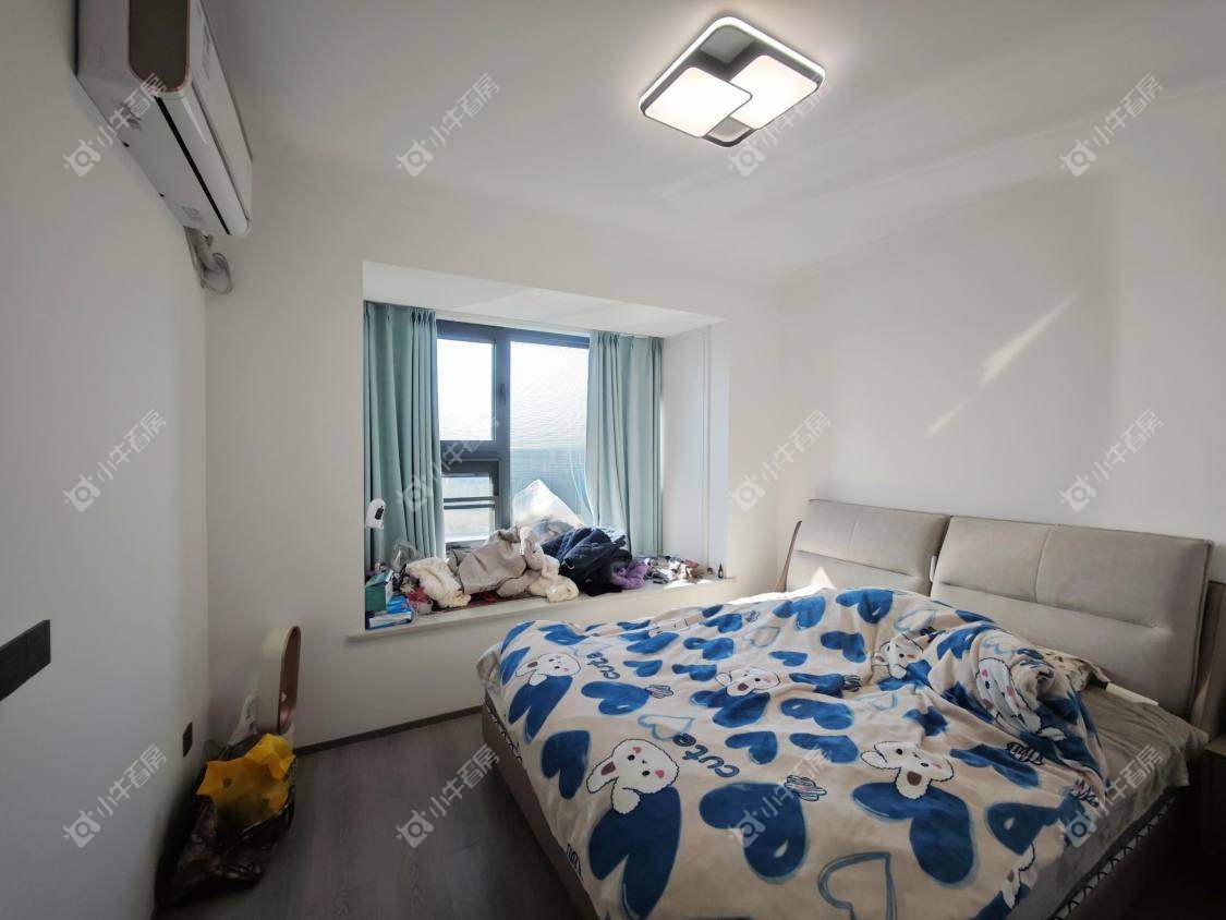 镇江融创华南映在售二手房源室内图_小牛看房