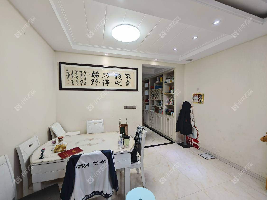 镇江华都锦城在售二手房源室内图_小牛看房