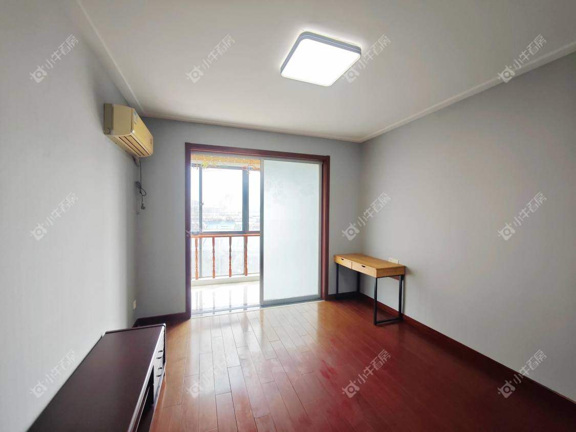 镇江新香草苑在售二手房源室内图_小牛看房