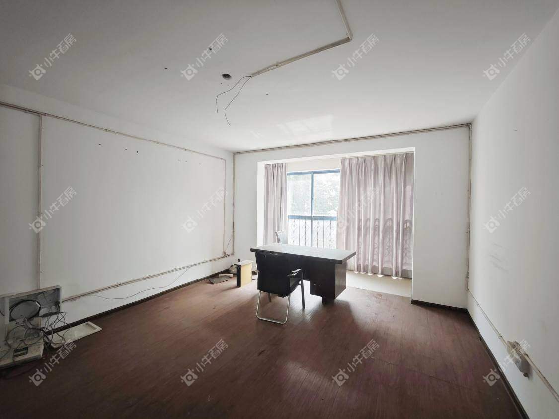 镇江府前星座在售二手房源室内图_小牛看房