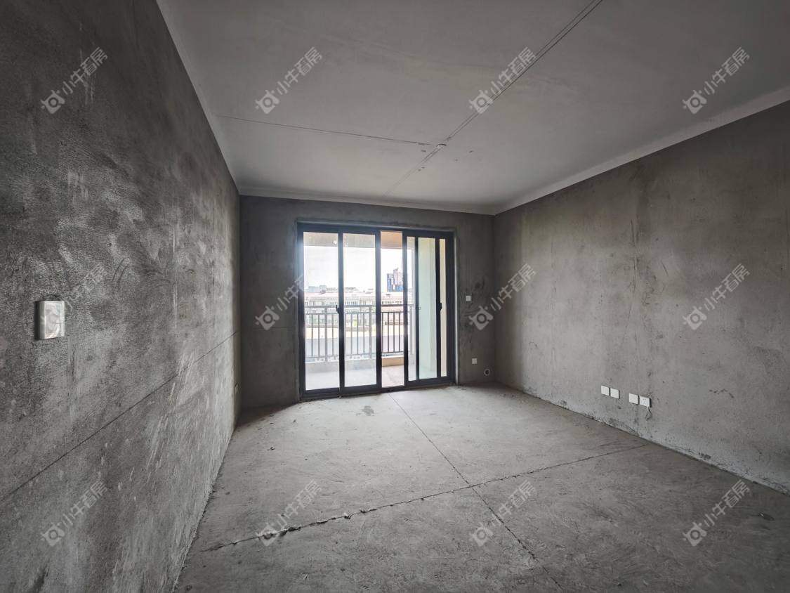 镇江荣城国际（中央公馆）在售二手房源室内图_小牛看房