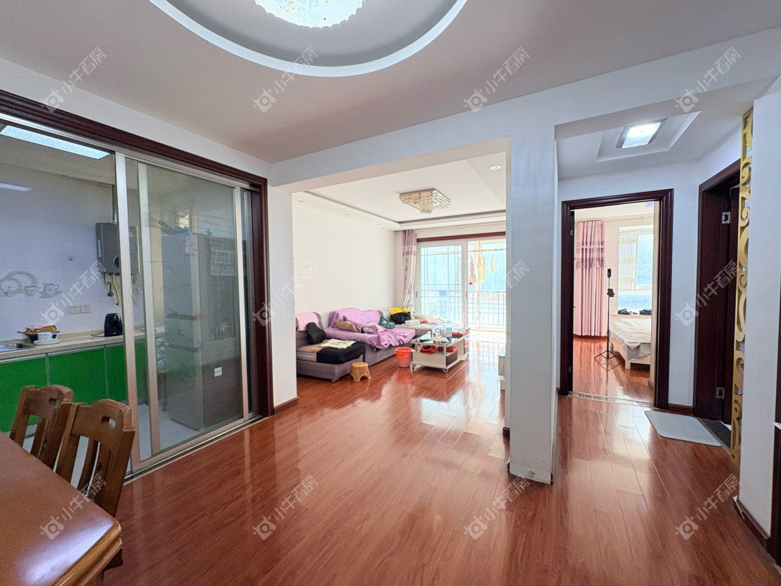 镇江城市绿洲在售二手房源室内图_小牛看房