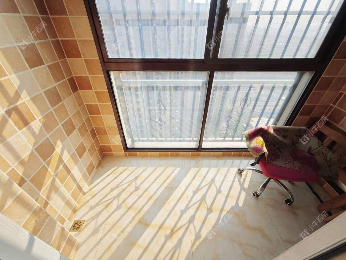 镇江美亚华悦在售二手房源室内图_小牛看房