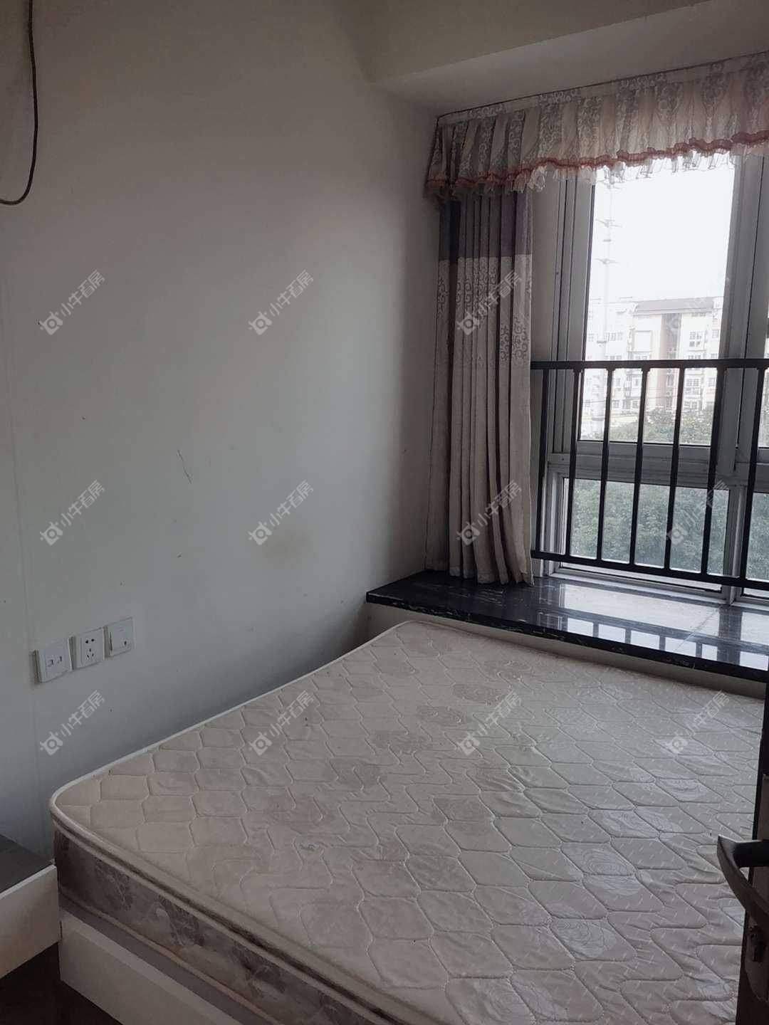 镇江碧桂园在售二手房源室内图_小牛看房