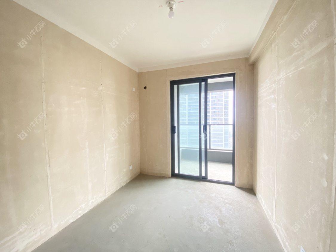 镇江融创华南映在售二手房源室内图_小牛看房