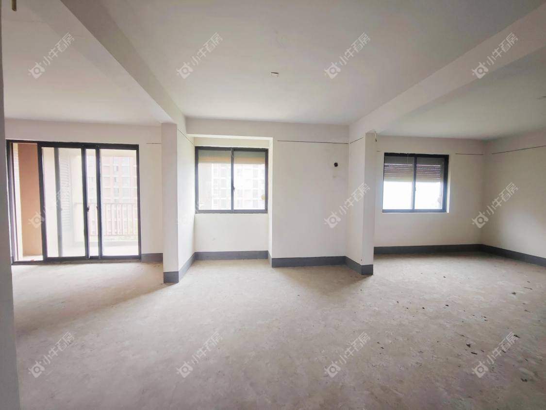 镇江世纪豪都在售二手房源室内图_小牛看房