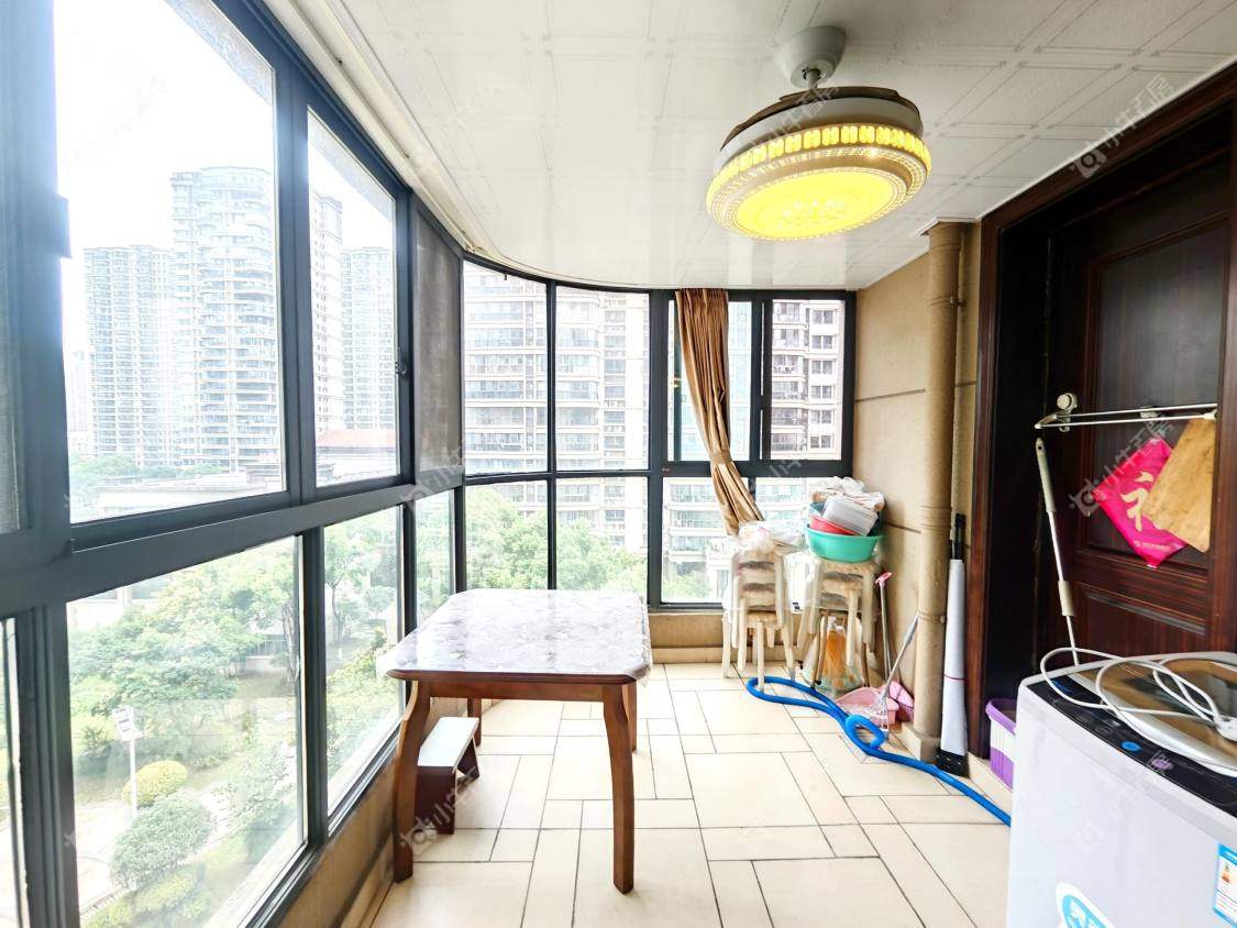 镇江碧桂园在售二手房源室内图_小牛看房