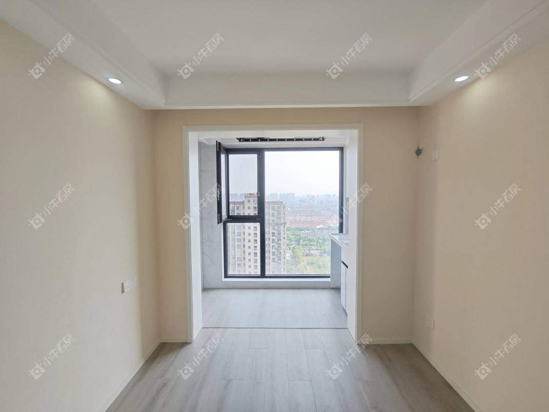 镇江美亚华悦在售二手房源室内图_小牛看房